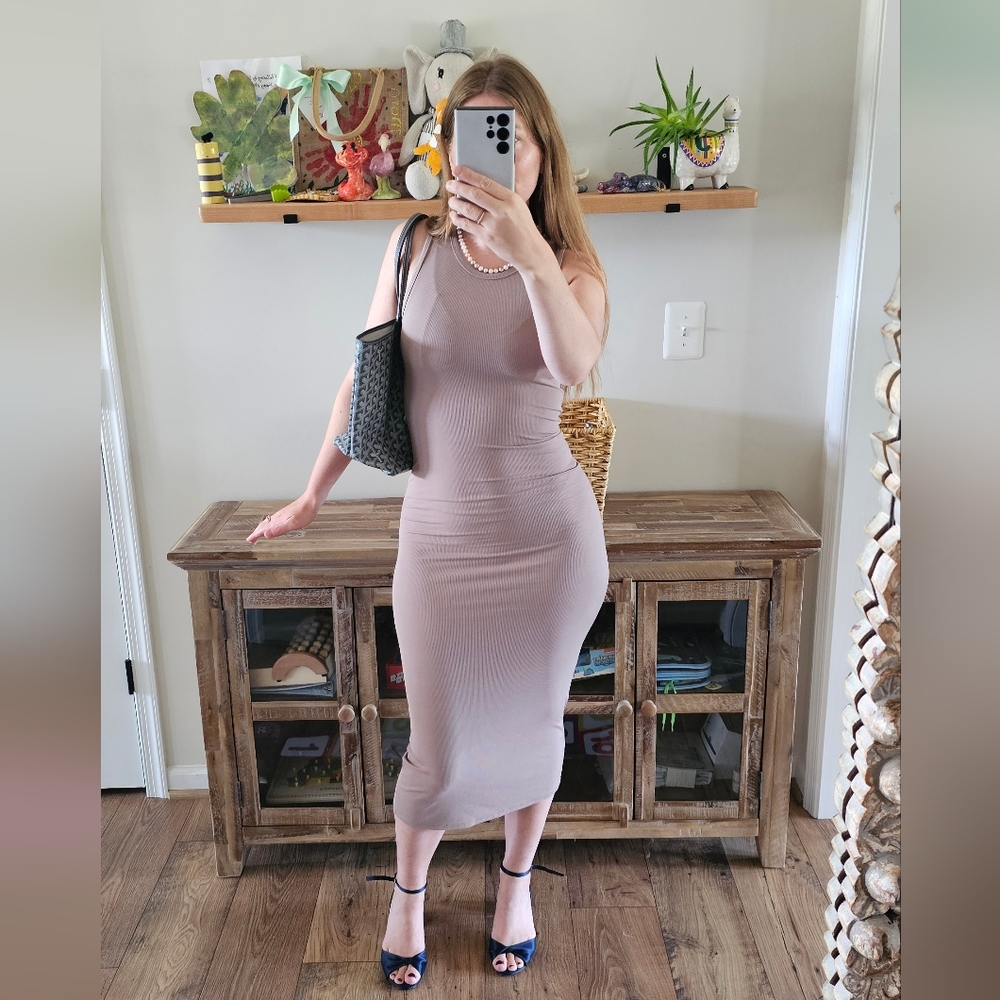 REVEROF PinkBlush Mauve Ribbed Bodycon Midi Dress – Size S, Made in USA